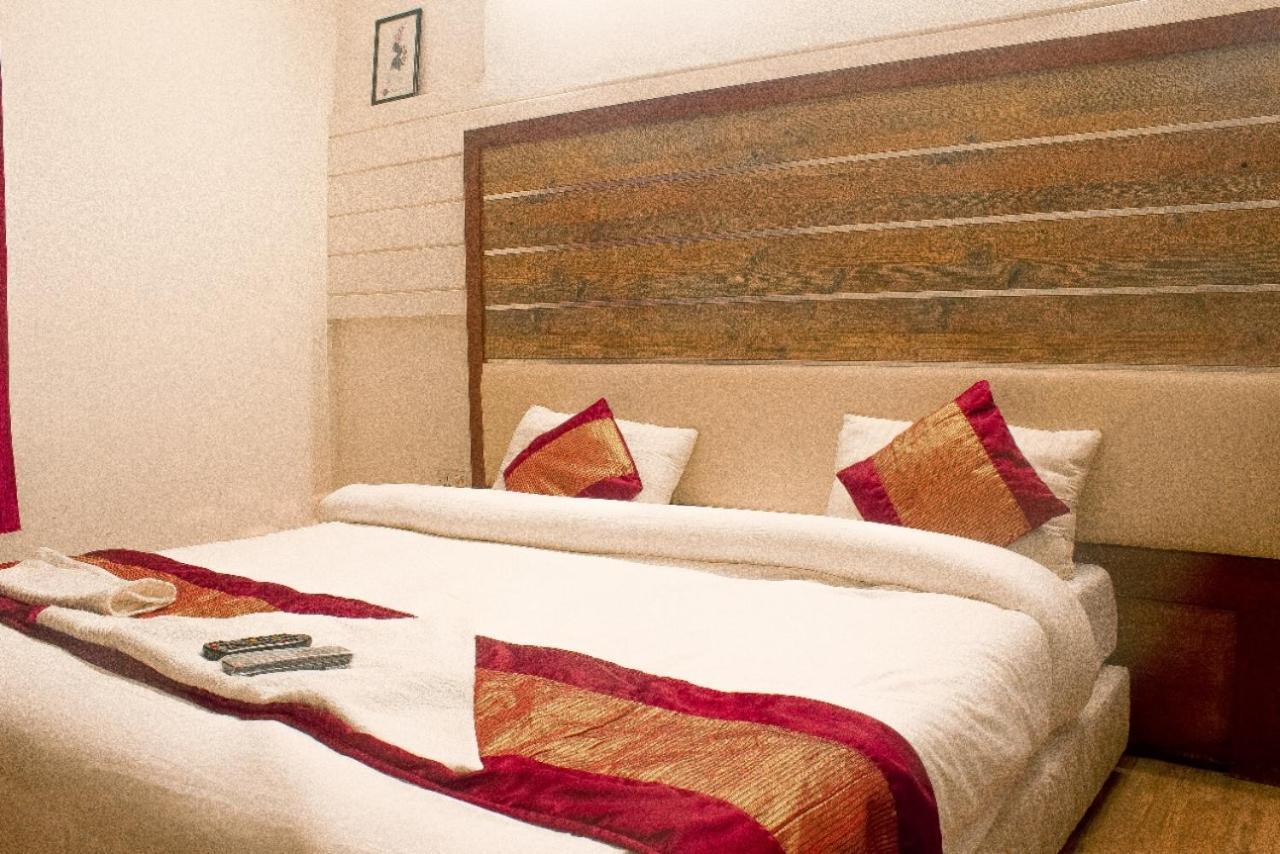 גורגאון Ddr Hotel Residency מראה חיצוני תמונה